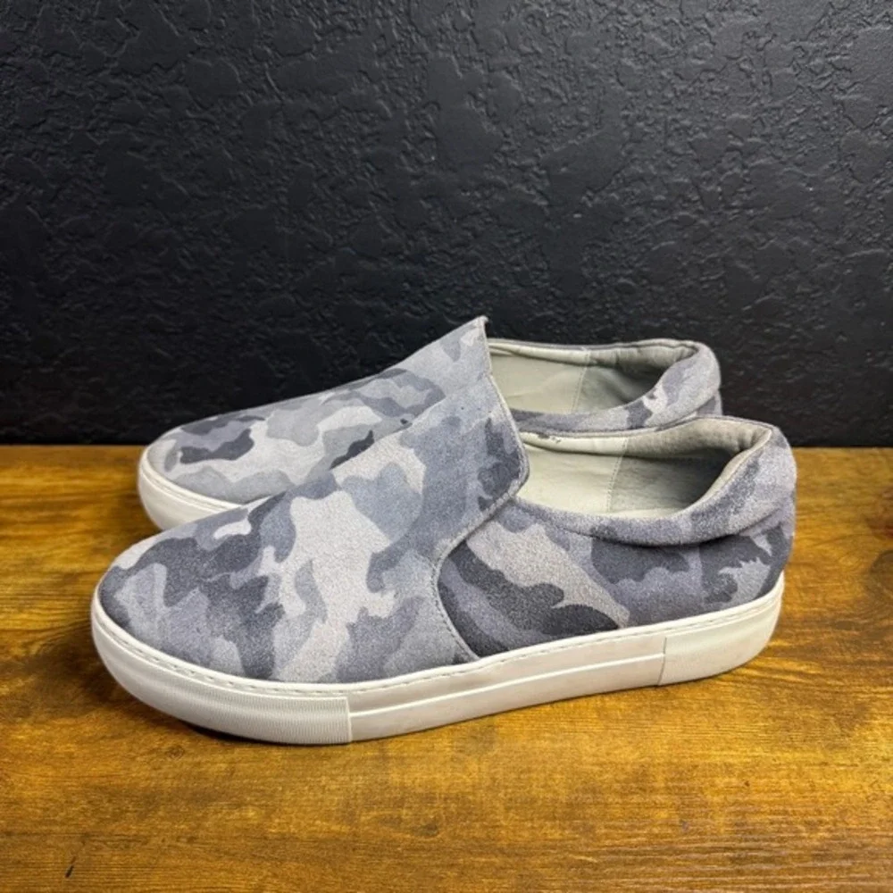J/Slides Camo Suede Grey Camouflage Slip On Sneakers‎ Womens 11